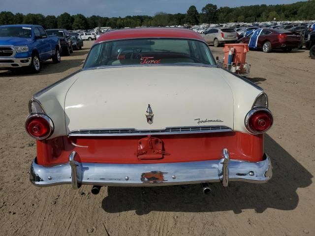 1955 Ford Crown Victoria