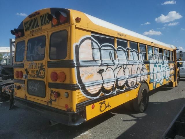 2003 Freightliner B2 Bus