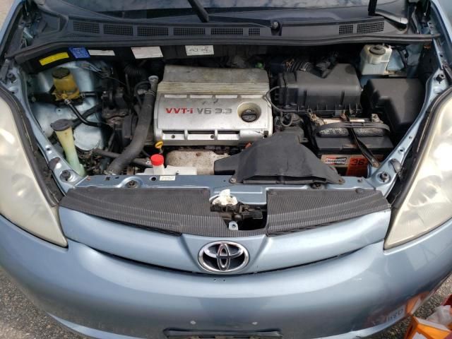 2006 Toyota Sienna LE