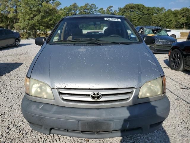 2003 Toyota Sienna CE