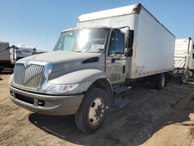 2003 International 4000 4200