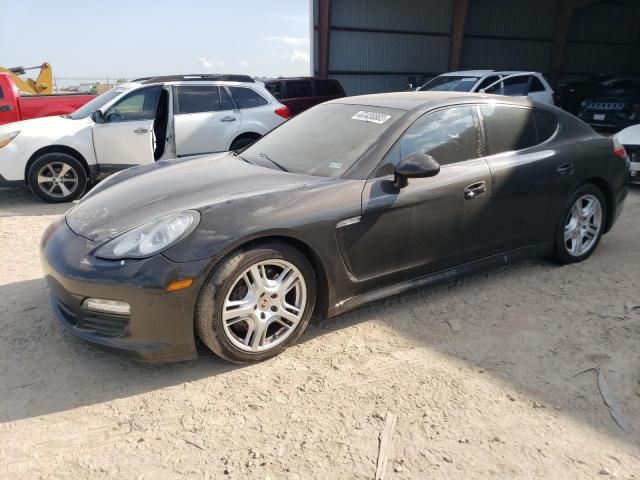 2011 Porsche Panamera 2