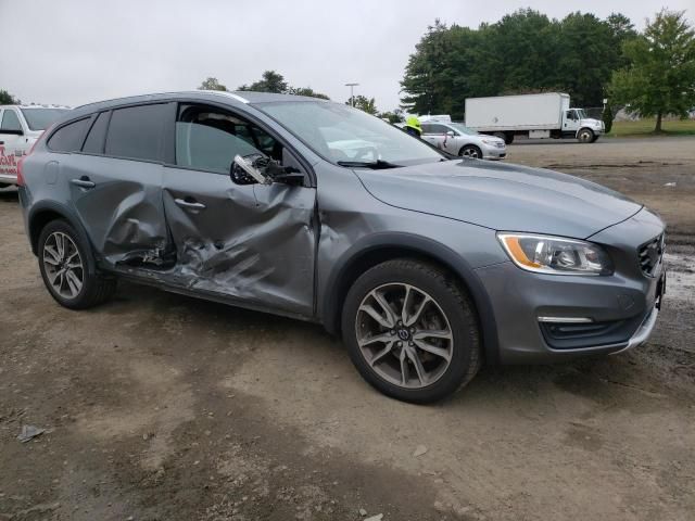 2017 Volvo V60 Cross Country Premier