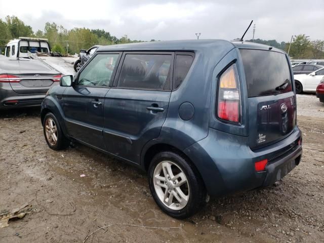 2011 KIA Soul +