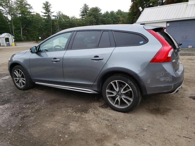 2017 Volvo V60 Cross Country Premier