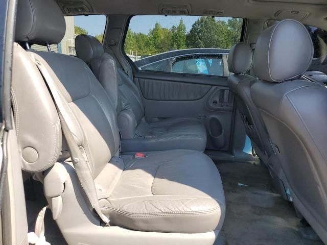 2008 Toyota Sienna XLE