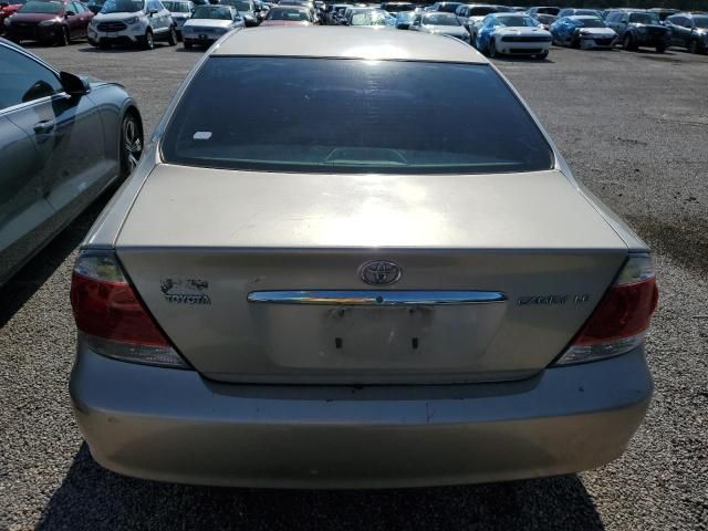 2005 Toyota Camry LE