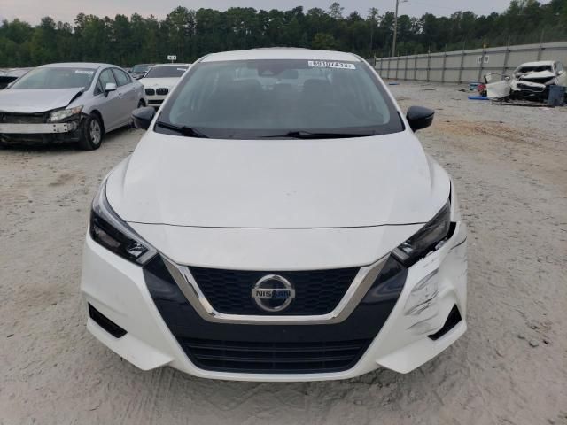 2022 Nissan Versa SR