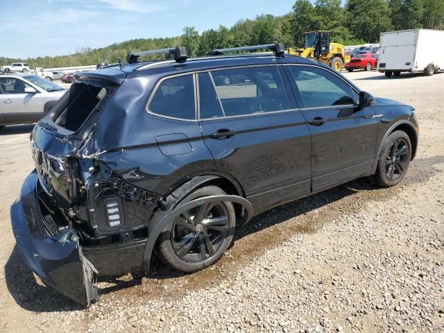 2023 Volkswagen Tiguan SE R-LINE Black