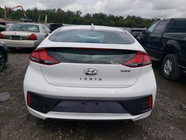 2020 Hyundai Ioniq SE