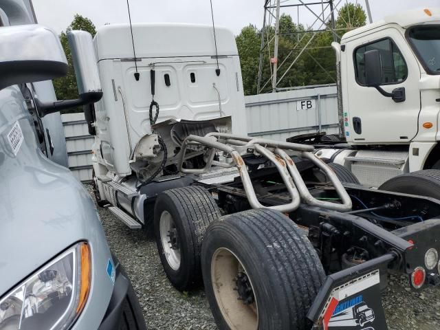 2019 Freightliner Cascadia 125