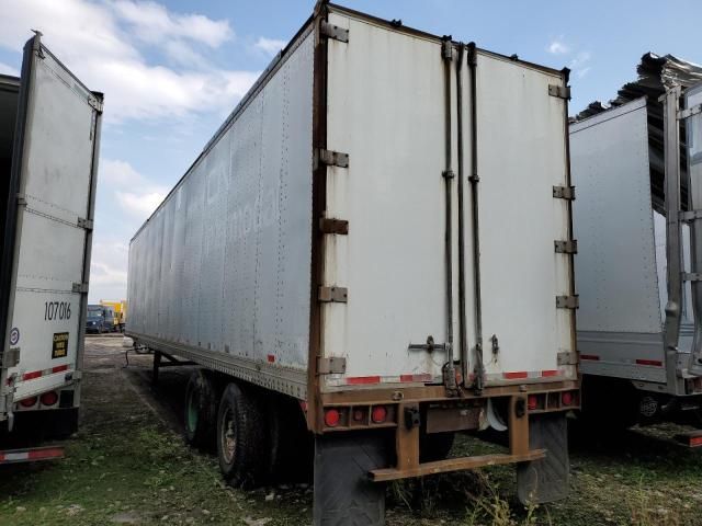 1990 Monon 45x96 Trailer