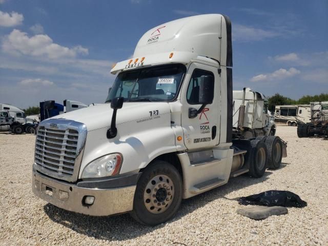 2014 Freightliner Cascadia 125