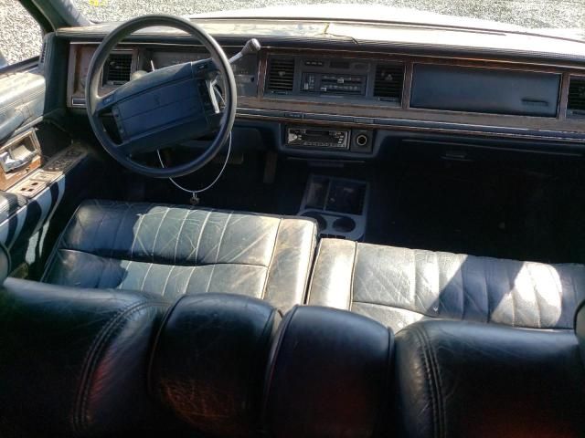 1991 Lincoln Town Car Executive