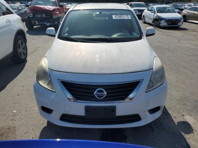 2013 Nissan Versa S