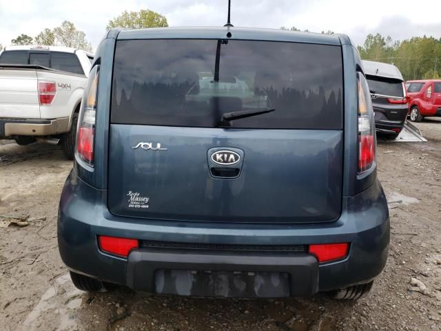 2011 KIA Soul +