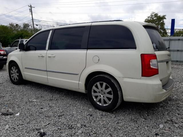 2013 Chrysler Town & Country Touring