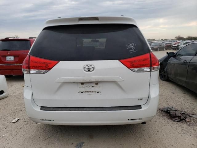 2011 Toyota Sienna LE