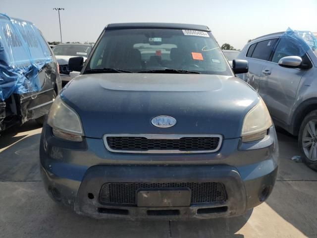 2011 KIA Soul +