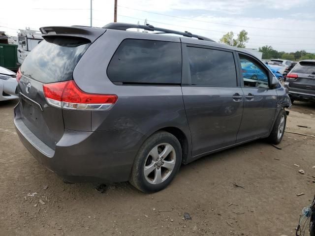 2011 Toyota Sienna LE