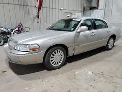 Salvage cars for sale from Copart Florence, MS: 2005 Lincoln Town Car Signature