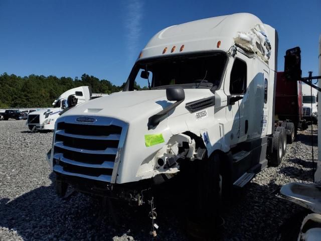 2020 Freightliner Cascadia 126