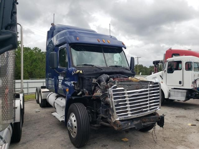 2013 Freightliner Cascadia 125