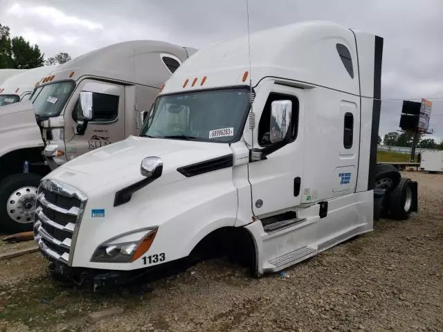 2023 Freightliner Cascadia 126