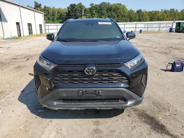 2020 Toyota Rav4 LE