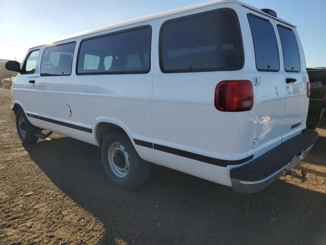 2000 Dodge RAM Wagon B3500