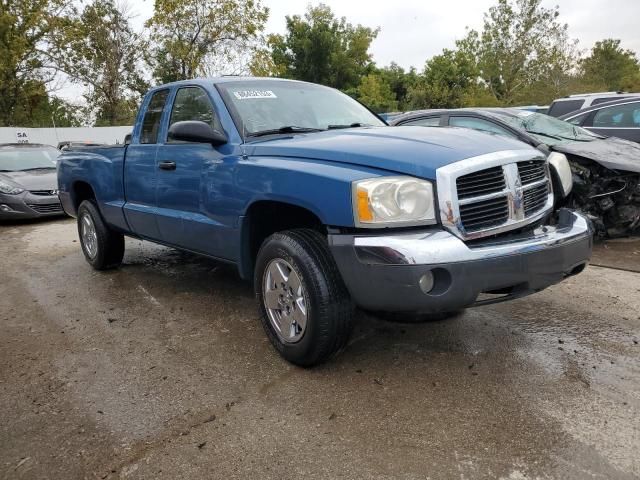 2005 Dodge Dakota SLT