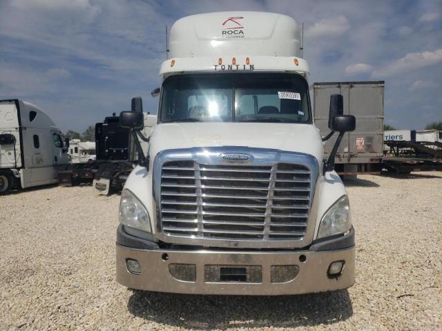 2014 Freightliner Cascadia 125