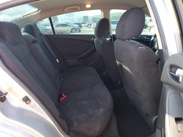 2010 Nissan Altima Base