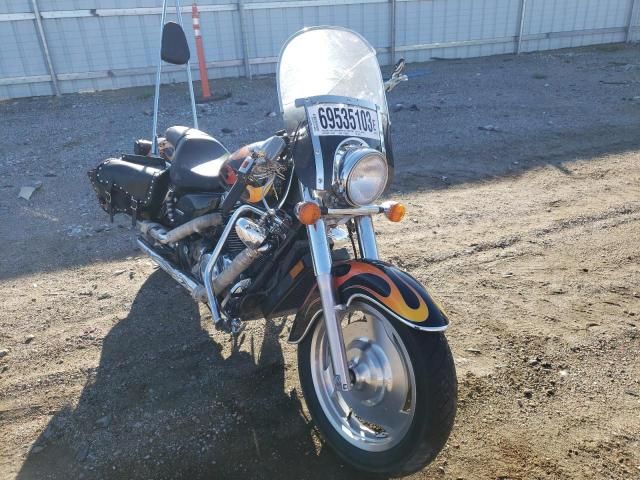 2007 Honda VT1100 C2