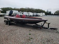 Salvage boats for sale at Avon, MN auction: 2005 Skeeter ZX 225