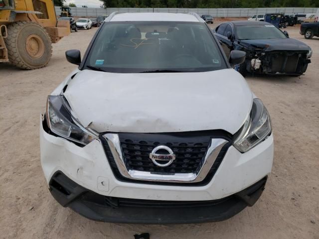 2019 Nissan Kicks S