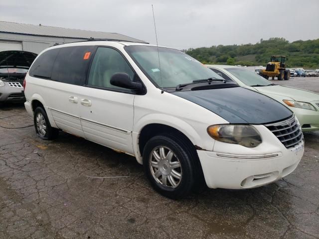 2005 Chrysler Town & Country Touring