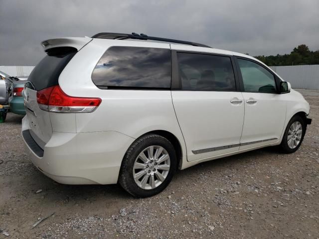 2012 Toyota Sienna XLE