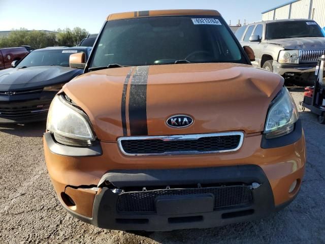 2010 KIA Soul +