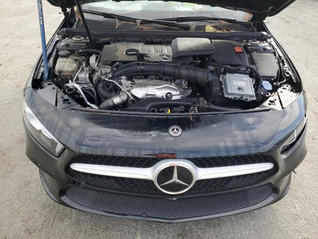 2019 Mercedes-Benz A 220