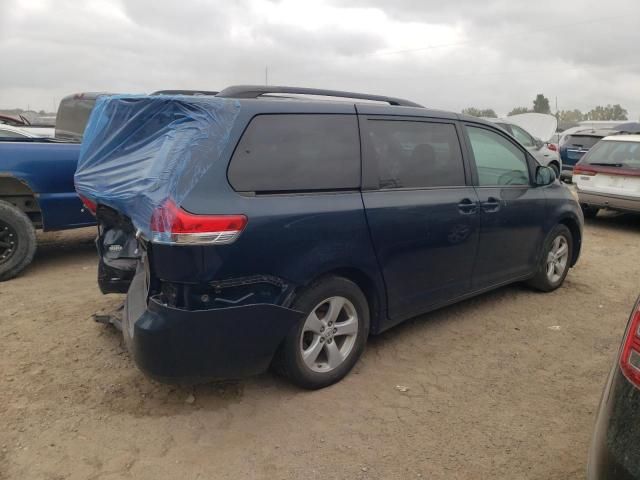 2011 Toyota Sienna LE