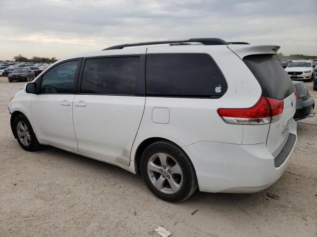 2011 Toyota Sienna LE