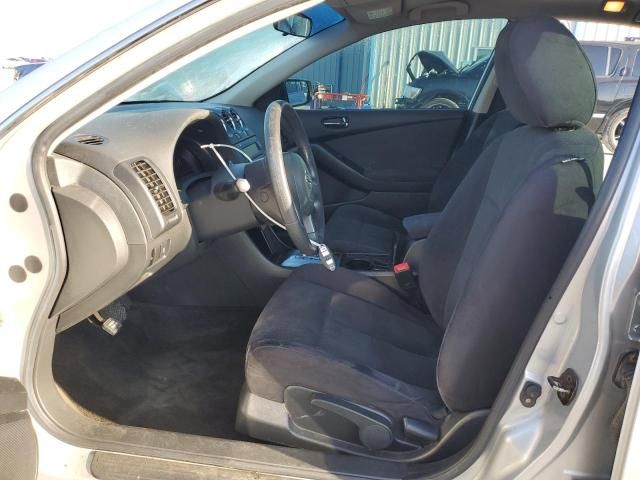 2010 Nissan Altima Base