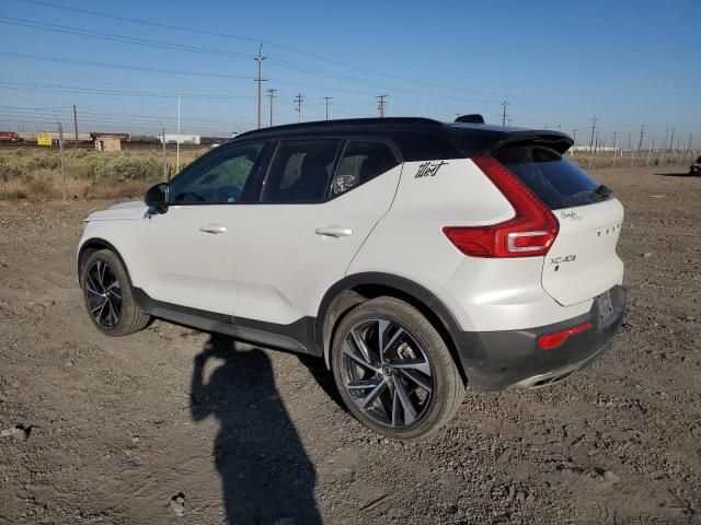 2020 Volvo XC40 T5 R-Design