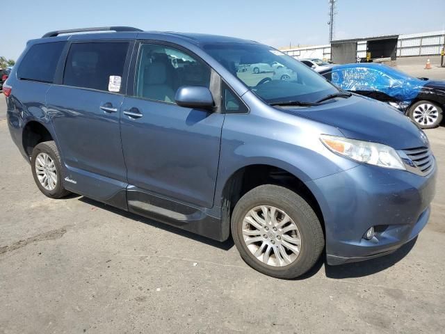 2015 Toyota Sienna XLE