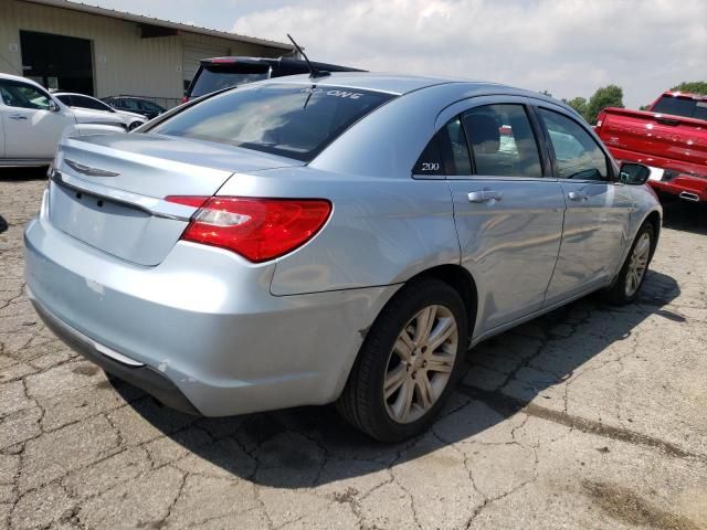 2013 Chrysler 200 LX