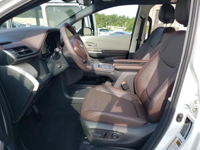 2023 Toyota Sienna Limited