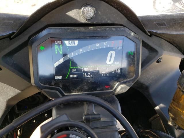 2022 Kawasaki ZX1002 M