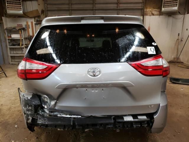 2015 Toyota Sienna LE