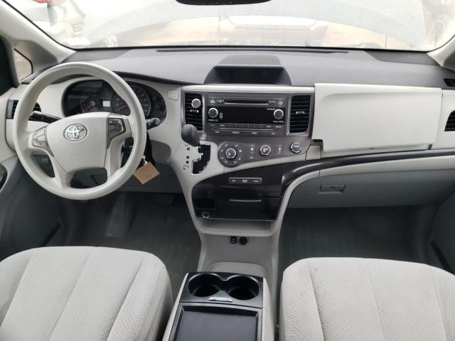 2011 Toyota Sienna LE